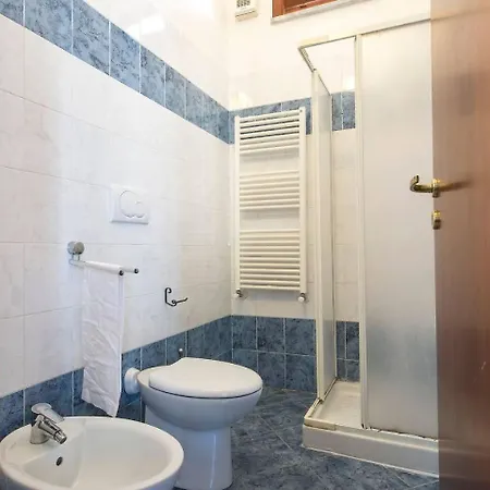 Apartamento Altido Spacious Apt For 4 In Residential Area With Free Parking